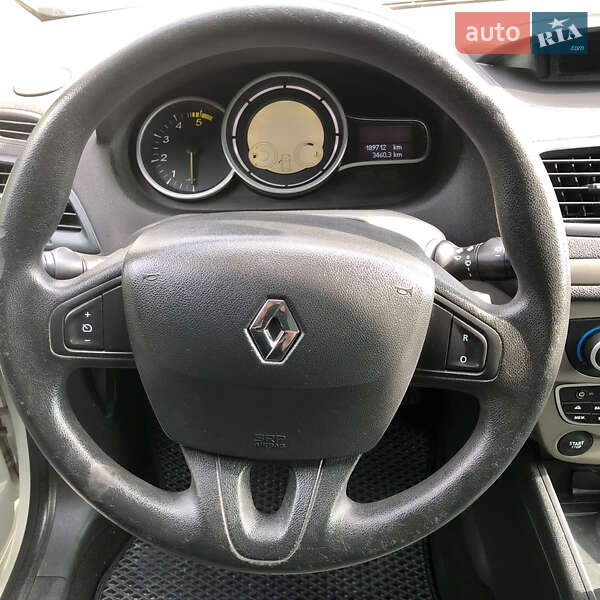 Хэтчбек Renault Megane 2010 в Вишневце фото 11 Хэтчбек Renault Megane 2010 в Вишневце