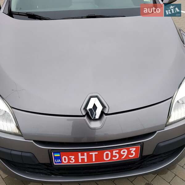Хэтчбек Renault Megane 2011 в Сумах