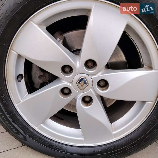 Хэтчбек Renault Megane 2011 в Сумах