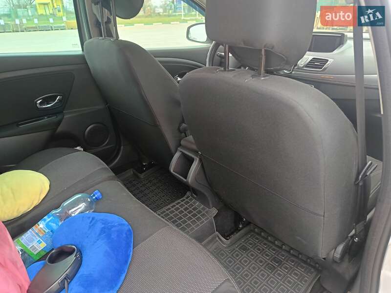 Универсал Renault Megane 2015 в Южноукраинске