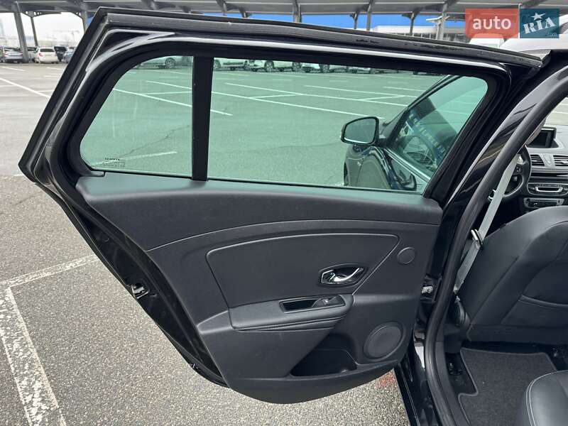 Универсал Renault Megane 2014 в Киеве фото 17 Универсал Renault Megane 2014 в Киеве