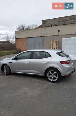 Хэтчбек Renault Megane 2017 в Миргороде