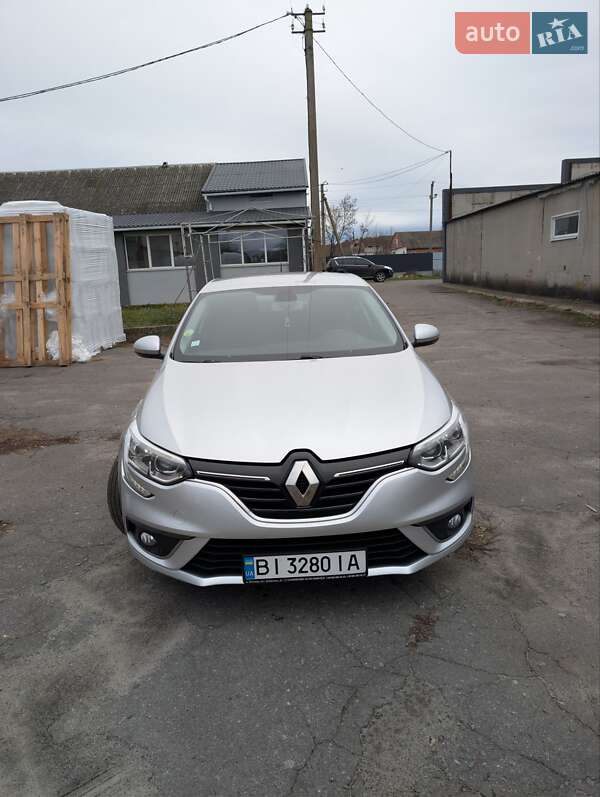 Хэтчбек Renault Megane 2017 в Миргороде фото 10 Хэтчбек Renault Megane 2017 в Миргороде
