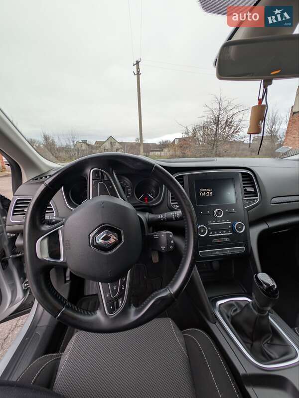 Хэтчбек Renault Megane 2017 в Миргороде фото 17 Хэтчбек Renault Megane 2017 в Миргороде