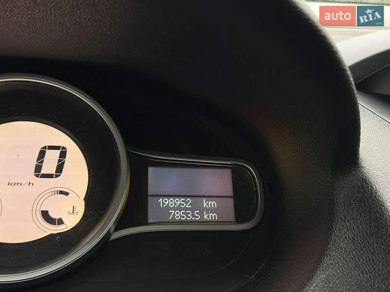 Хэтчбек Renault Megane 2011 в Луцке фото 21 Хэтчбек Renault Megane 2011 в Луцке