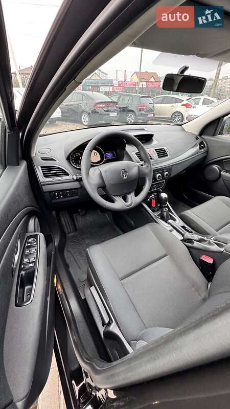 Универсал Renault Megane 2010 в Кропивницком фото 12 Универсал Renault Megane 2010 в Кропивницком