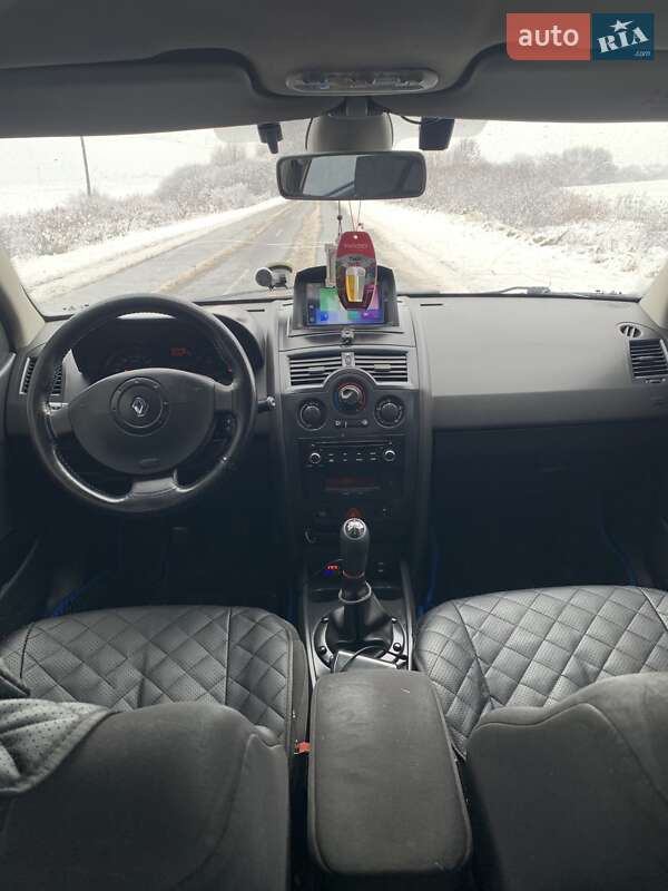Седан Renault Megane 2005 в Львове фото 8 Седан Renault Megane 2005 в Львове