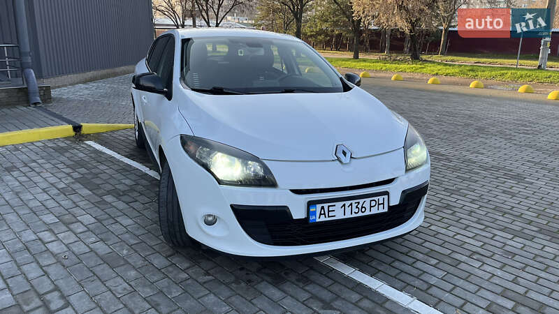 Хетчбек Renault Megane 2011 в Кам'янському