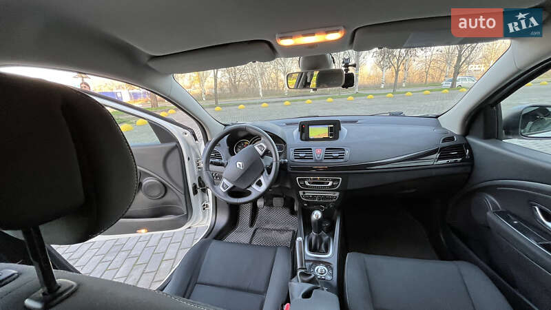 Хетчбек Renault Megane 2011 в Кам'янському