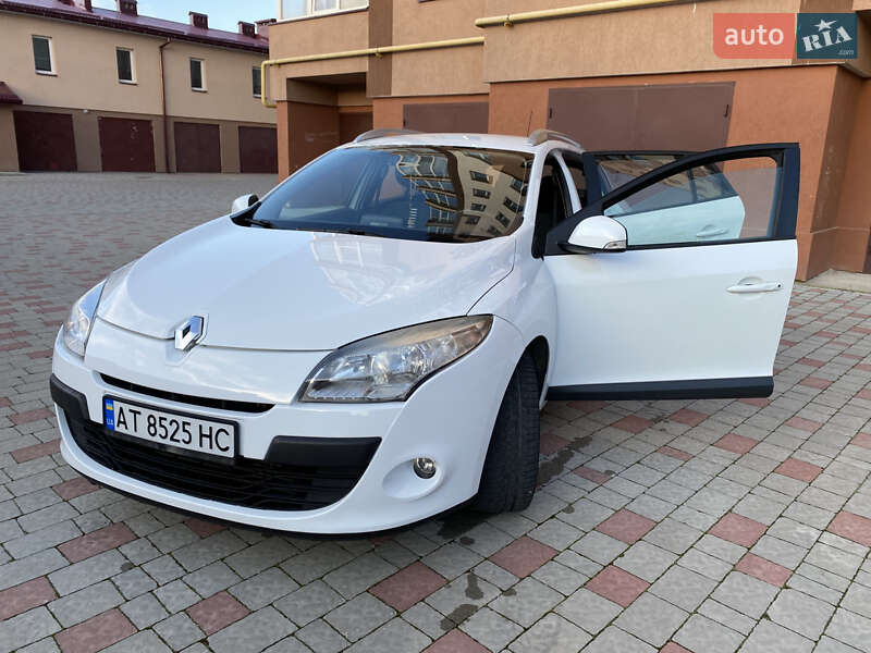 Универсал Renault Megane 2011 в Ивано-Франковске