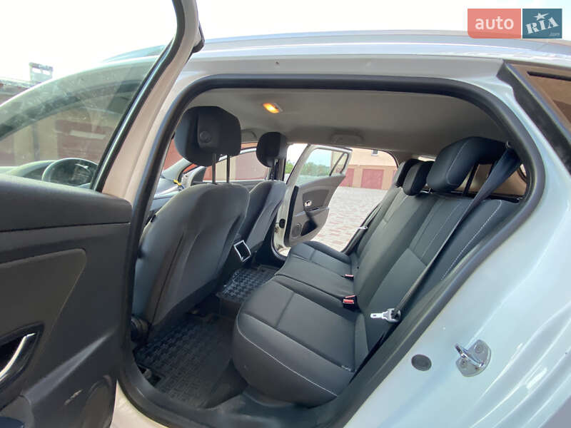 Универсал Renault Megane 2011 в Ивано-Франковске