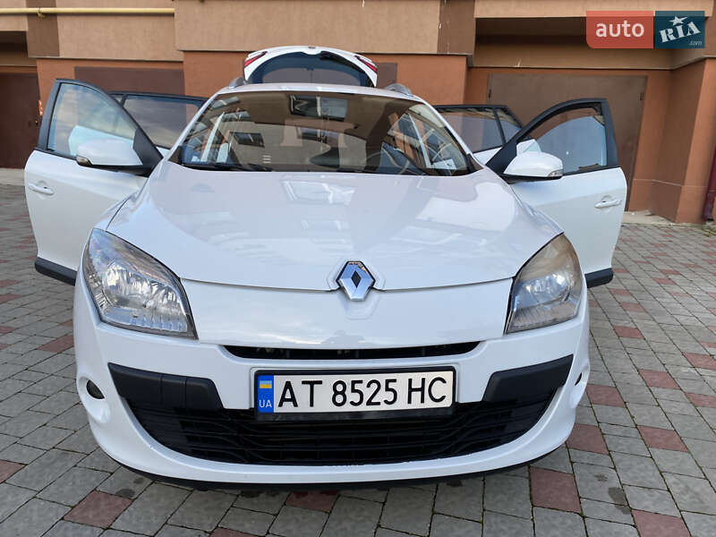 Универсал Renault Megane 2011 в Ивано-Франковске
