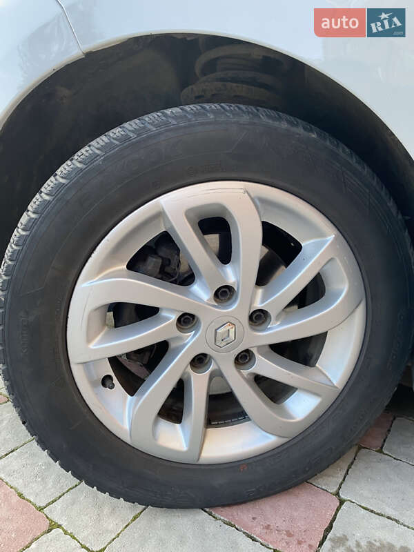 Универсал Renault Megane 2011 в Ивано-Франковске