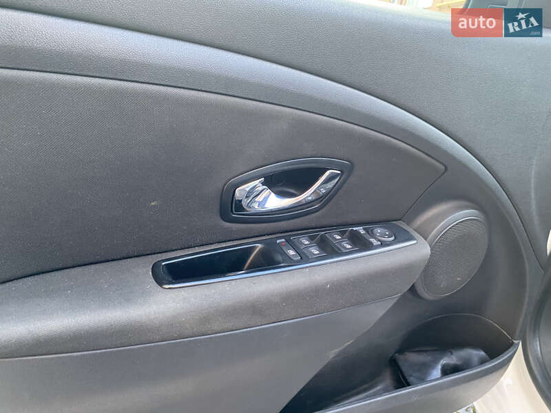 Универсал Renault Megane 2011 в Ивано-Франковске