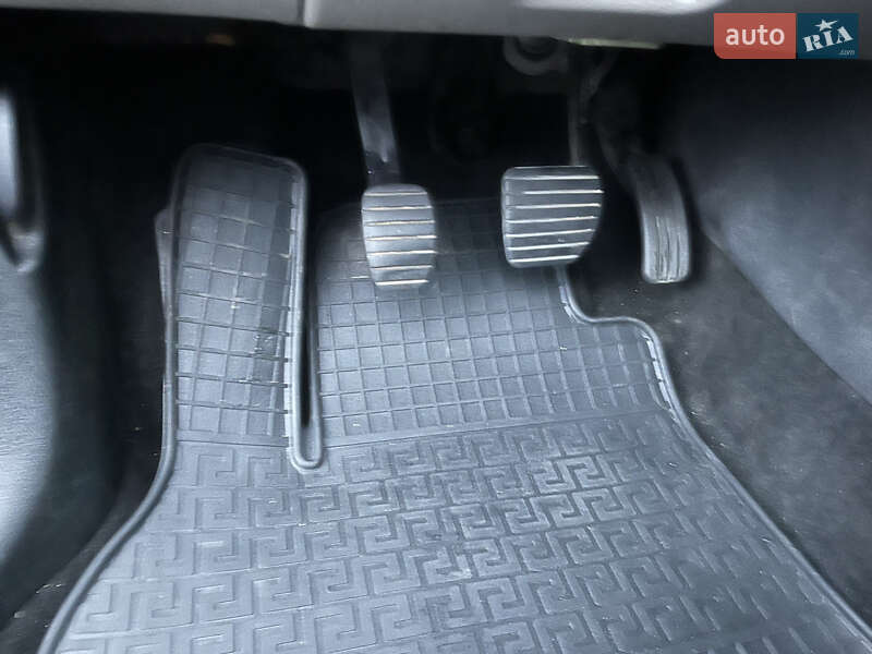 Хэтчбек Renault Megane 2011 в Виннице фото 33 Хэтчбек Renault Megane 2011 в Виннице