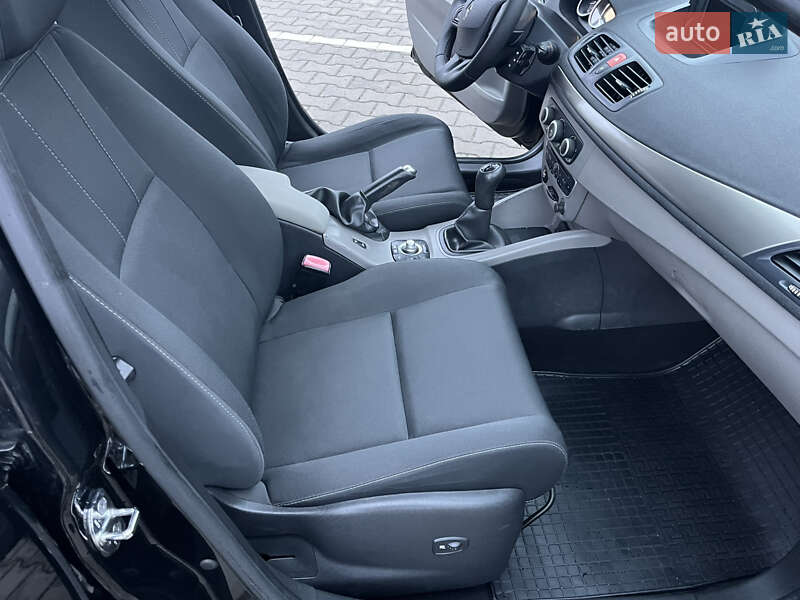 Хэтчбек Renault Megane 2011 в Виннице фото 38 Хэтчбек Renault Megane 2011 в Виннице