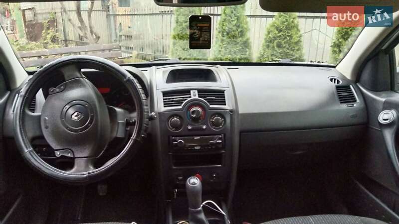 Седан Renault Megane 2003 в Килии