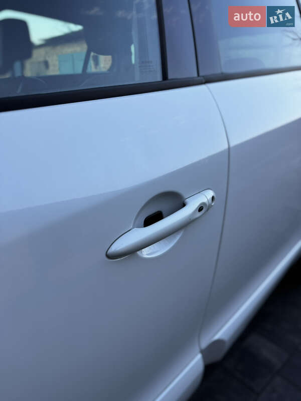 Универсал Renault Megane 2013 в Полтаве фото 20 Универсал Renault Megane 2013 в Полтаве