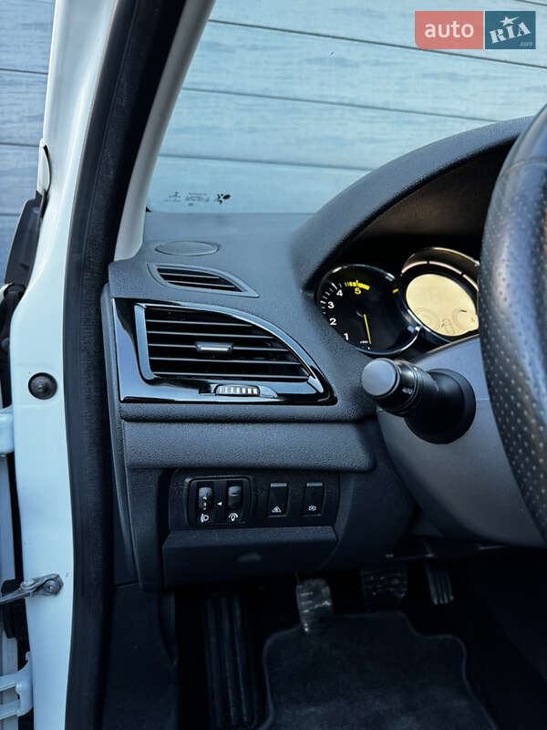 Универсал Renault Megane 2013 в Полтаве фото 26 Универсал Renault Megane 2013 в Полтаве