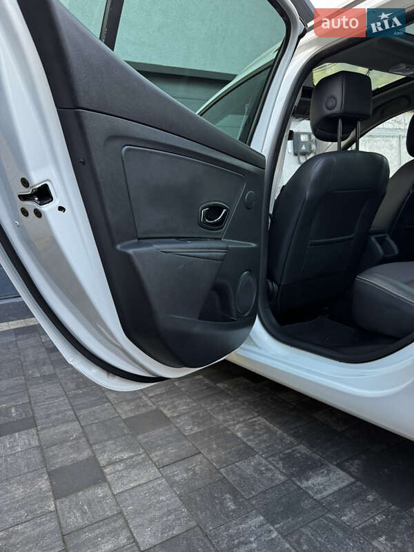 Универсал Renault Megane 2013 в Полтаве фото 35 Универсал Renault Megane 2013 в Полтаве