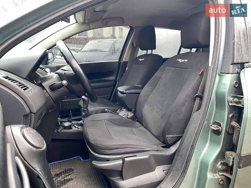 Седан Renault Megane 2005 в Киеве фото 9 Седан Renault Megane 2005 в Киеве