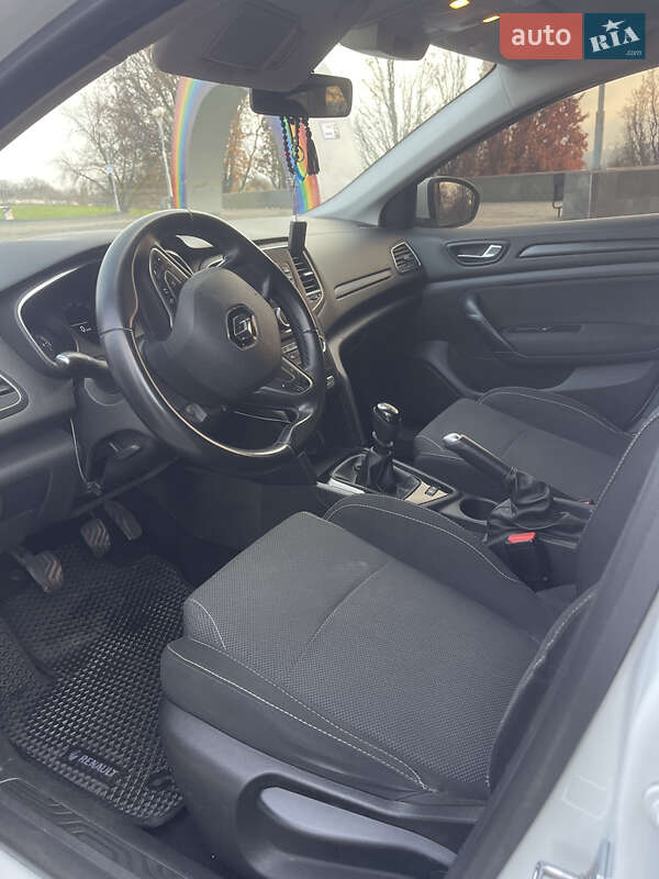 Хэтчбек Renault Megane 2017 в Запорожье