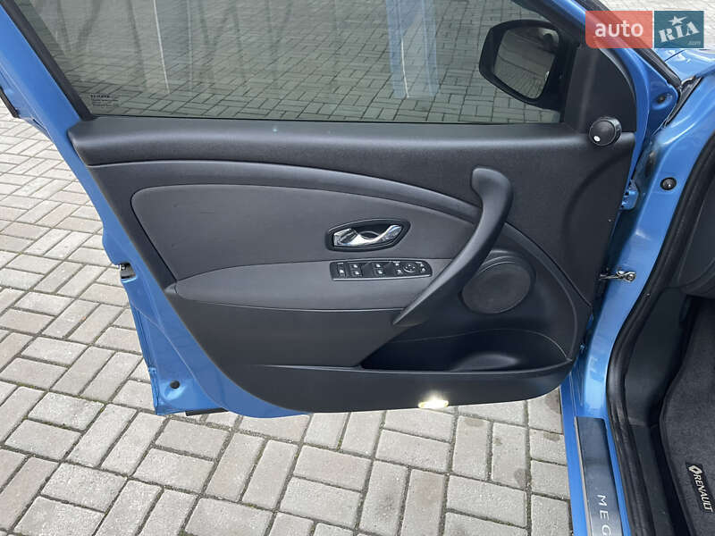 Универсал Renault Megane 2014 в Запорожье фото 42 Универсал Renault Megane 2014 в Запорожье