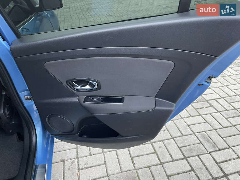 Универсал Renault Megane 2014 в Запорожье фото 46 Универсал Renault Megane 2014 в Запорожье