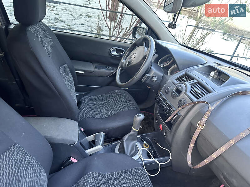 Хэтчбек Renault Megane 2004 в Львове фото 9 Хэтчбек Renault Megane 2004 в Львове