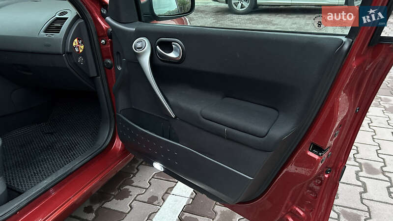 Хэтчбек Renault Megane 2005 в Киеве