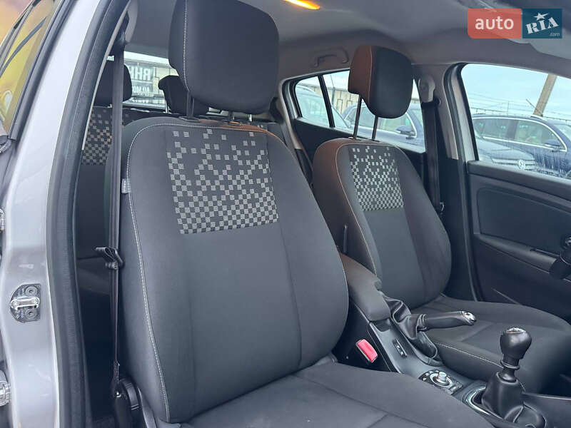 Хэтчбек Renault Megane 2013 в Стрые фото 27 Хэтчбек Renault Megane 2013 в Стрые