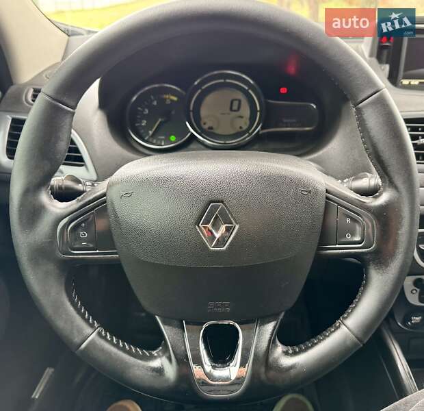 Универсал Renault Megane 2015 в Киеве