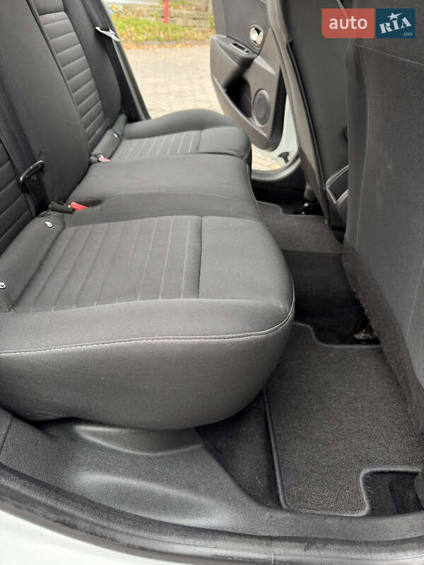 Универсал Renault Megane 2015 в Хмельницком фото 26 Универсал Renault Megane 2015 в Хмельницком