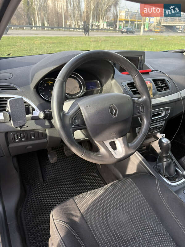 Универсал Renault Megane 2010 в Днепре фото 12 Универсал Renault Megane 2010 в Днепре