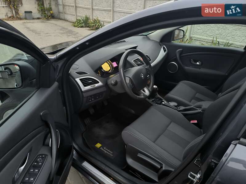 Универсал Renault Megane 2009 в Черкассах фото 14 Универсал Renault Megane 2009 в Черкассах