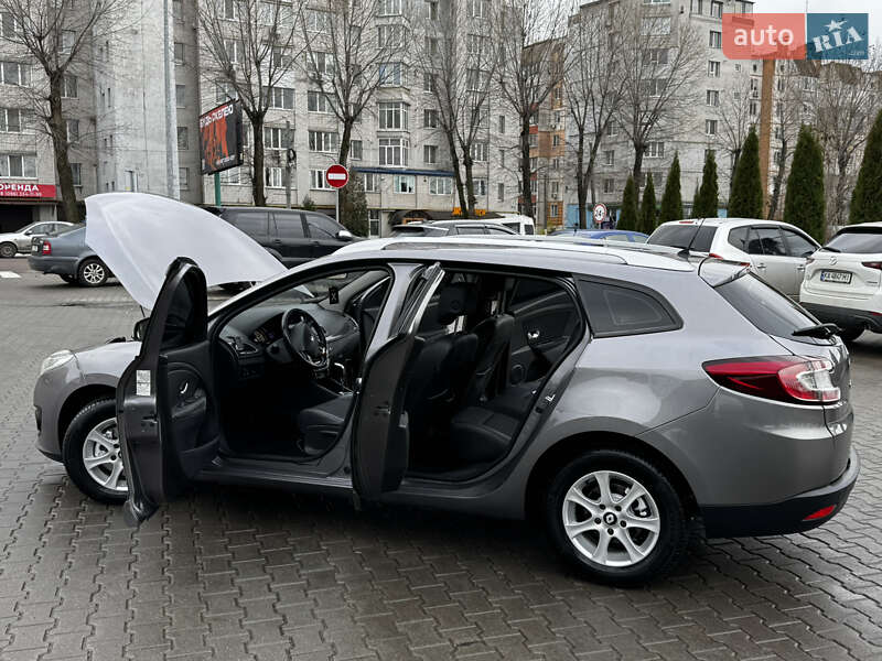 Универсал Renault Megane 2014 в Киеве