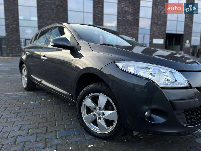 Хэтчбек Renault Megane 2011 в Черновцах