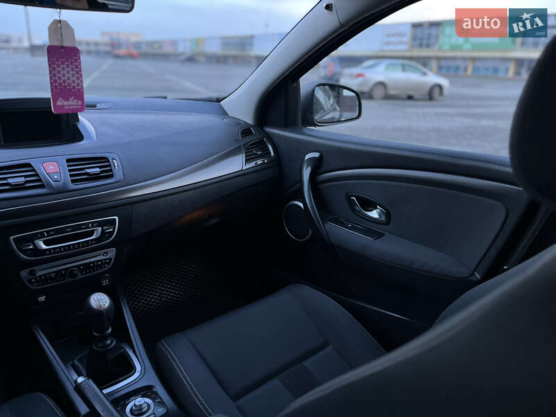 Хэтчбек Renault Megane 2011 в Черновцах