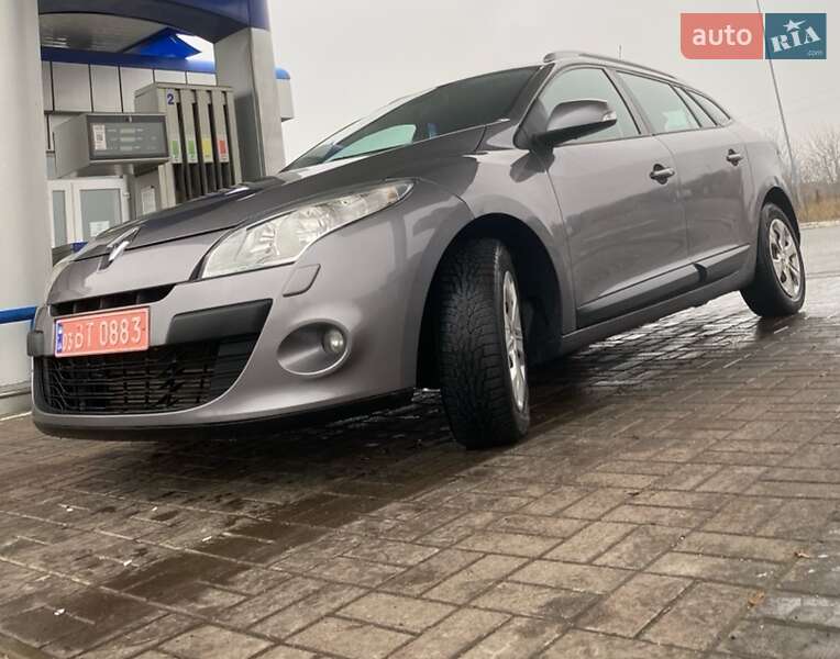 Универсал Renault Megane 2010 в Мене