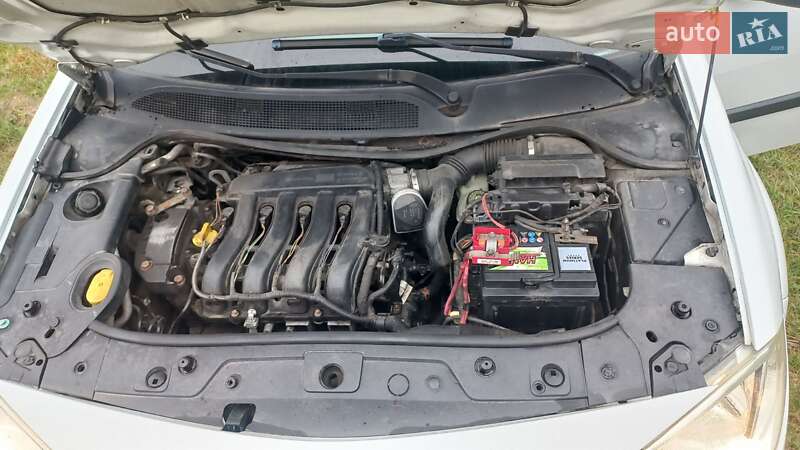 Седан Renault Megane 2005 в Києві фото 10 Седан Renault Megane 2005 в Києві