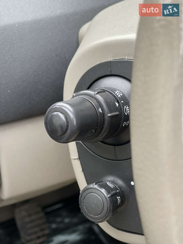 Хэтчбек Renault Megane 2003 в Жовкве фото 37 Хэтчбек Renault Megane 2003 в Жовкве