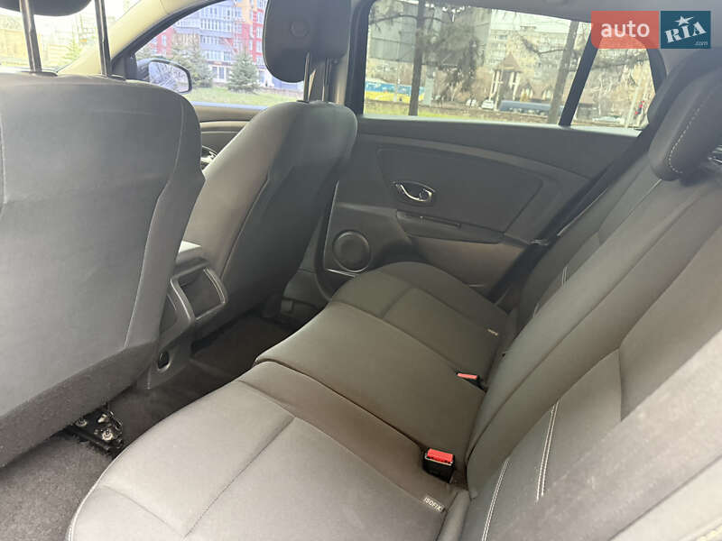 Універсал Renault Megane 2013 в Кривому Розі фото 22 Універсал Renault Megane 2013 в Кривому Розі