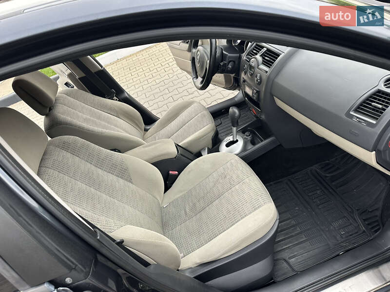 Седан Renault Megane 2006 в Києві фото 22 Седан Renault Megane 2006 в Києві