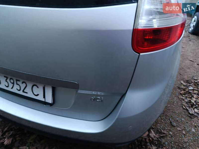 Универсал Renault Megane 2011 в Первомайске фото 5 Универсал Renault Megane 2011 в Первомайске