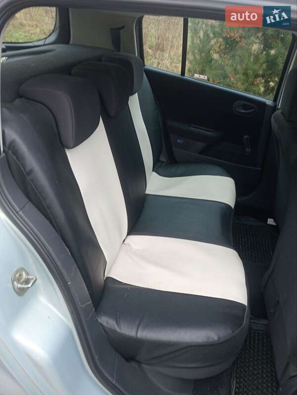 Хэтчбек Renault Megane 2003 в Болехове