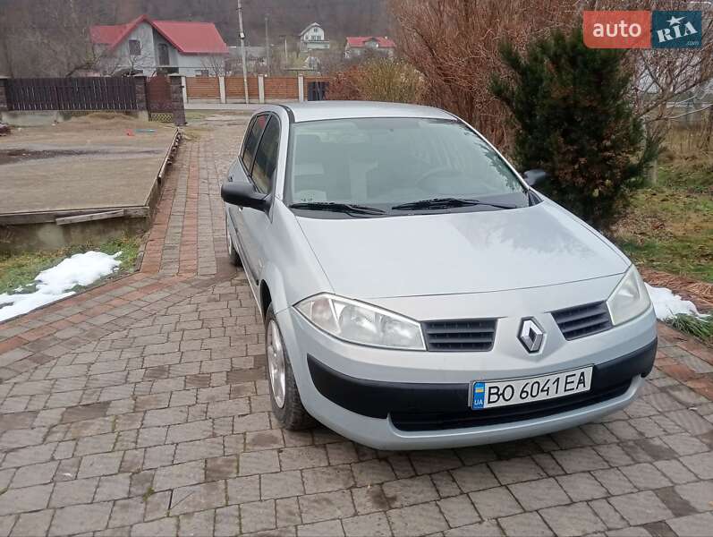 Хэтчбек Renault Megane 2003 в Болехове