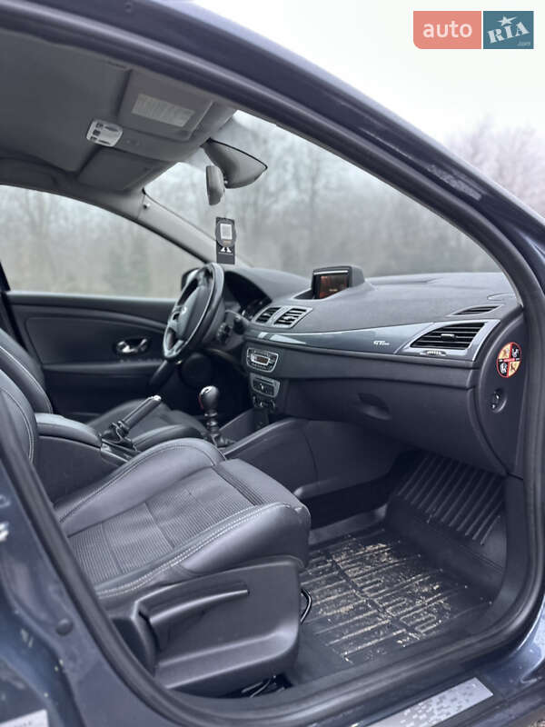 Универсал Renault Megane 2016 в Львове фото 27 Универсал Renault Megane 2016 в Львове