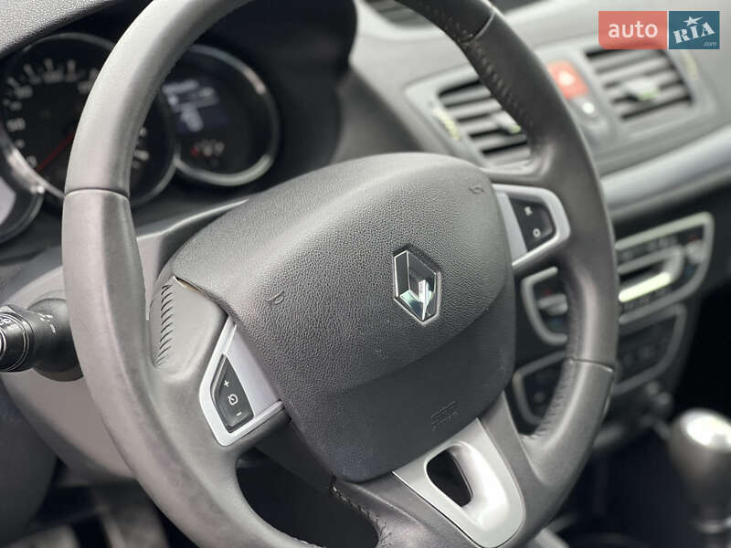 Универсал Renault Megane 2010 в Луцке фото 41 Универсал Renault Megane 2010 в Луцке