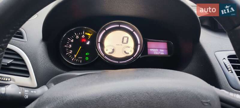 Хэтчбек Renault Megane 2010 в Ивано-Франковске фото 11 Хэтчбек Renault Megane 2010 в Ивано-Франковске