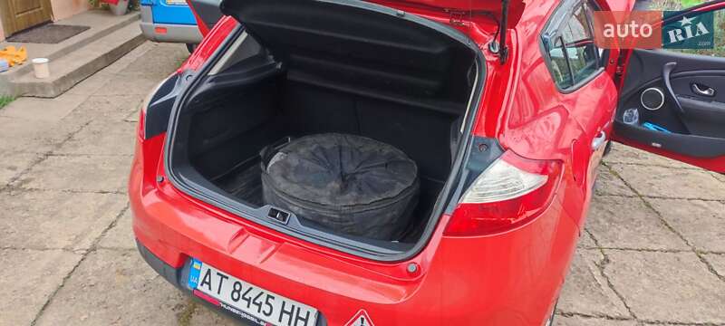 Хэтчбек Renault Megane 2010 в Ивано-Франковске фото 9 Хэтчбек Renault Megane 2010 в Ивано-Франковске